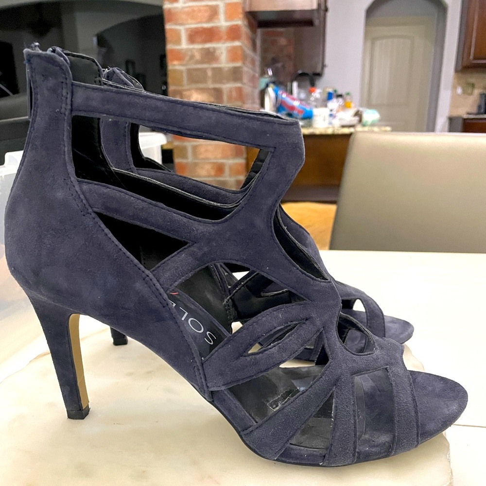 Sole society navy suede heel pumps